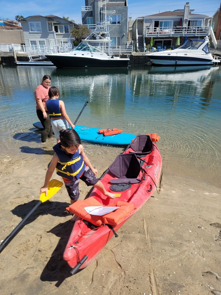 Kids learning to kayak